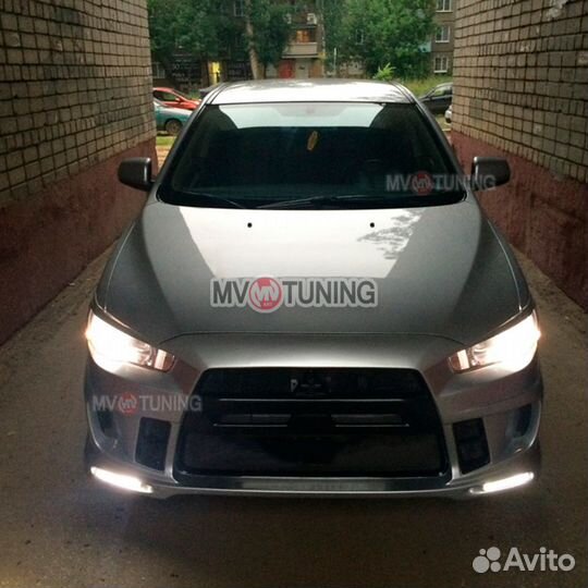 Передний бампер на Mitsubishi Lancer X Extreme