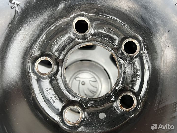 Штампованные диски с колпаками R14 Skoda