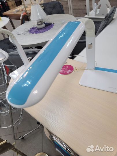 Лампа настольная, офисная