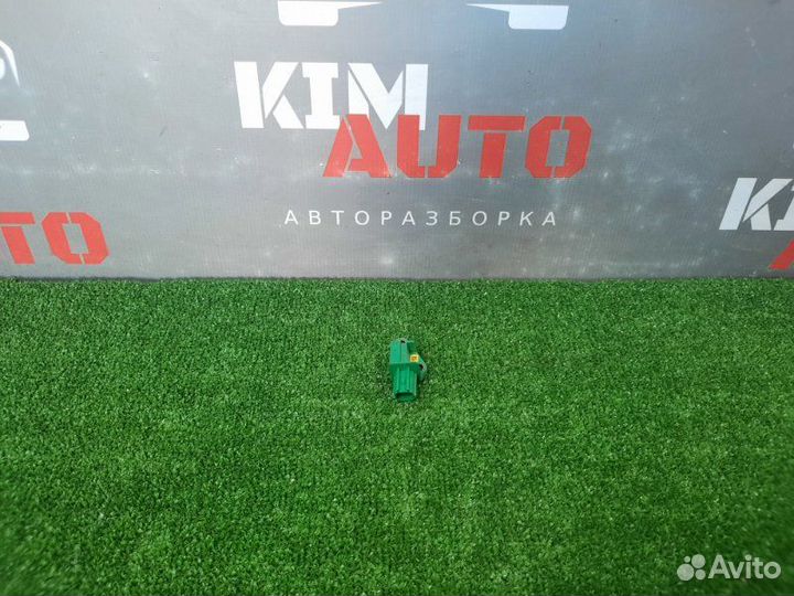 Датчик удара Audi A6 C6 Quattro седан 3.2 2007