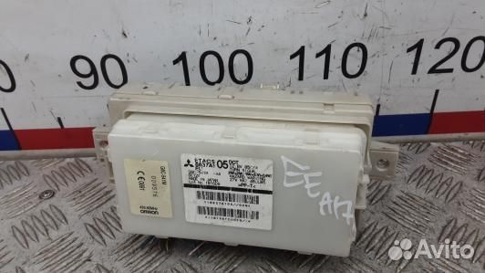 Блок предохранителей mitsubishi L200 K4T (EEA17M10