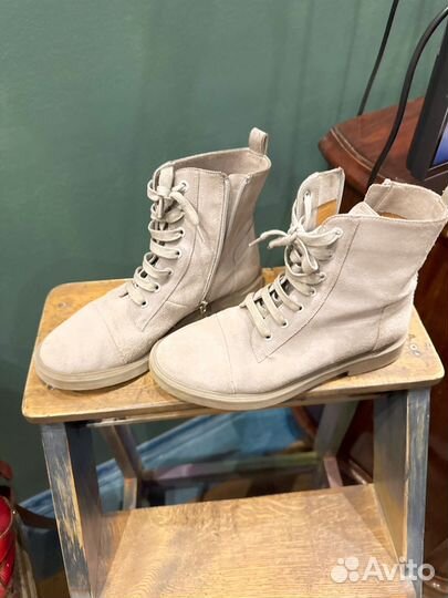 Ботинки женские 38