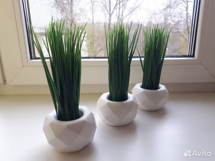 Осока искуственная