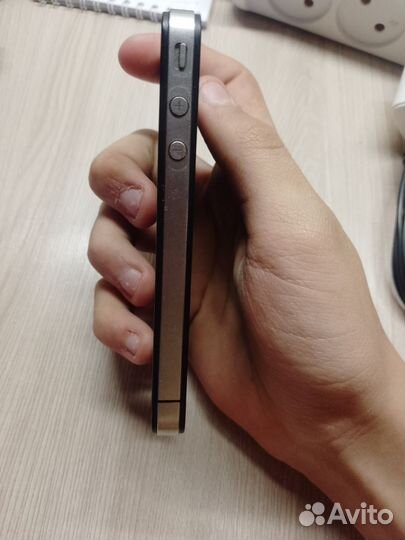 iPhone 4, 16 ГБ