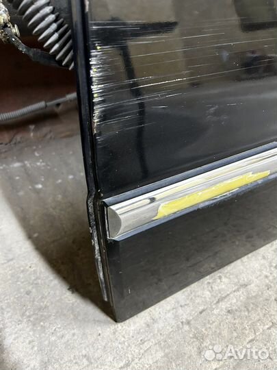 Задняя левая дверь kia opirus