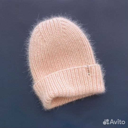 Пушистая вязаная шапка тыковка ручной работы