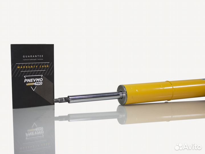 Амортизатор Jeep Grand Cherokee WK2 SRT8 передний