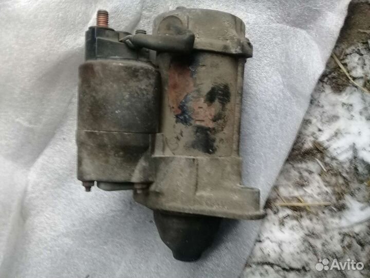 Стартер Toyota Avensis 2