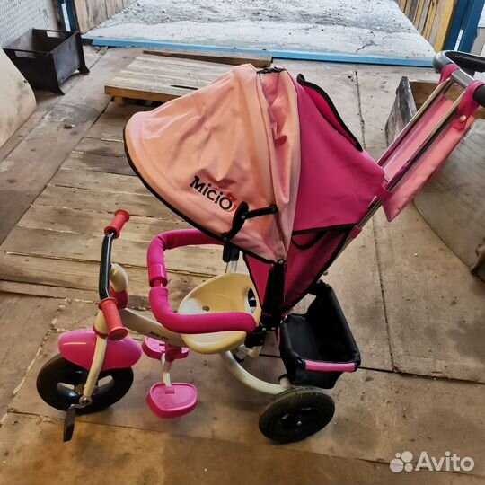 Детский велосипед трехколесный с ручкой б/у