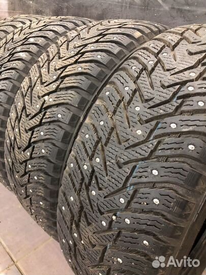 Nokian Tyres Hakkapeliitta 8 SUV 235/55 R18 104T