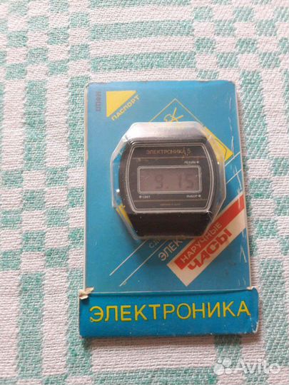 Часы электроника 5