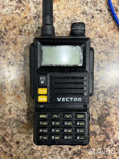 Рация двухдиапазонная Vector
