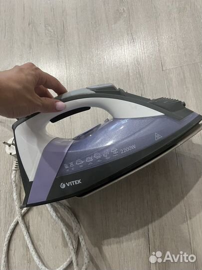 Утюг Vitek
