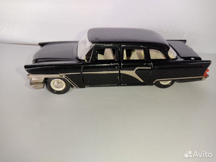 Модель автомобиля газ13