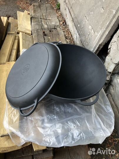 Кастрюля Вок чугунная с крышкой сковородой Ситон