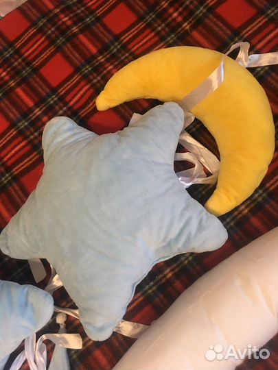 Бортики в кроватку