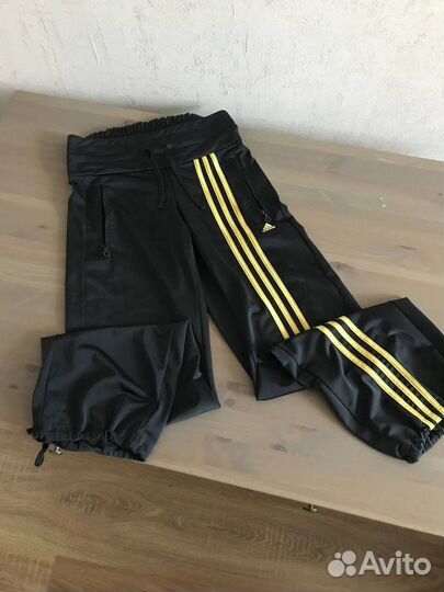 Спортивный костюм adidas S