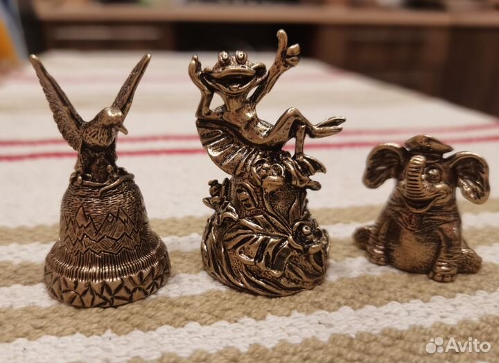 Колокольчик бронзовый