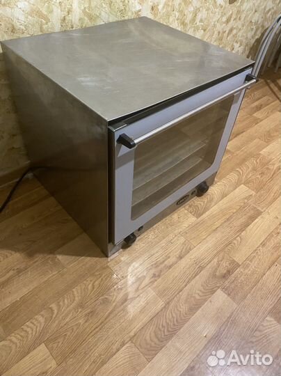 Печь конвекционная unox xf030