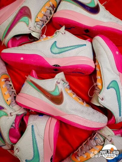 Баскетбольные кроссовки Nike Lebron 20
