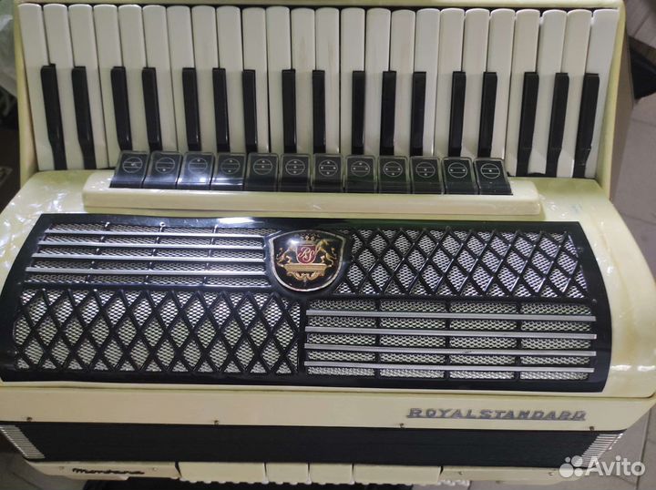 Аккордеон красавец,Рояль стандарт, в идеале