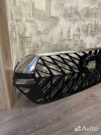 Решетка радиатора Toyota Land Cruiser 200 TRD