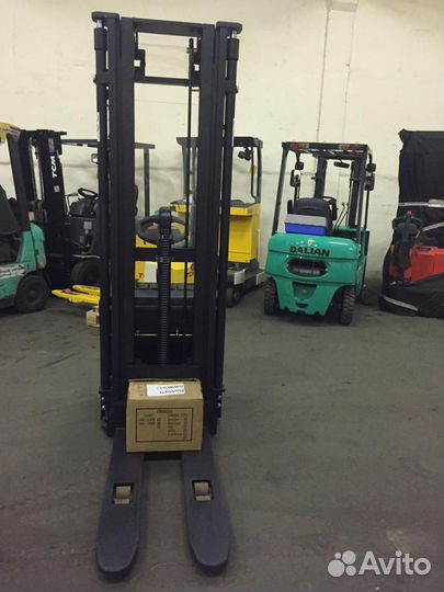 Штабелер Noblelift