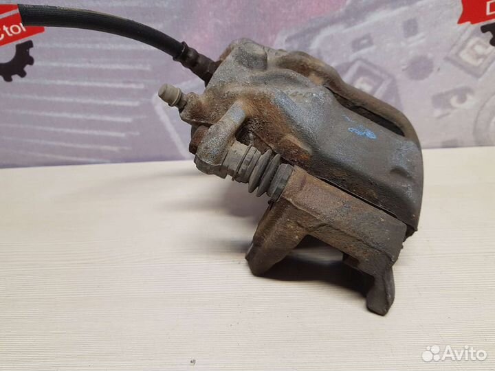 Суппорт передний правый Renault Kaptur 1 H4M 2020