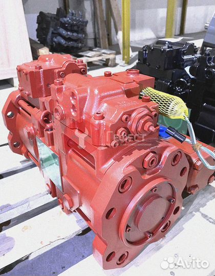 Основной насос Hyundai R180W-9A