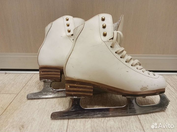 Фигурные коньки 