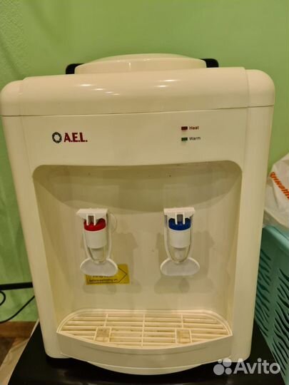 Кулер для воды настольный