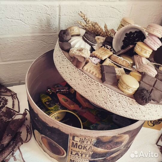 Коробка-буфет. Хлебница.ручная работа