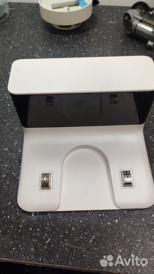 Зарядка на робот пылесос