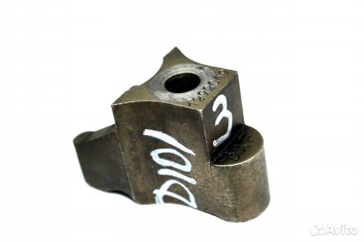 Крепление топливной форсунки DAF CF85 (01.01)