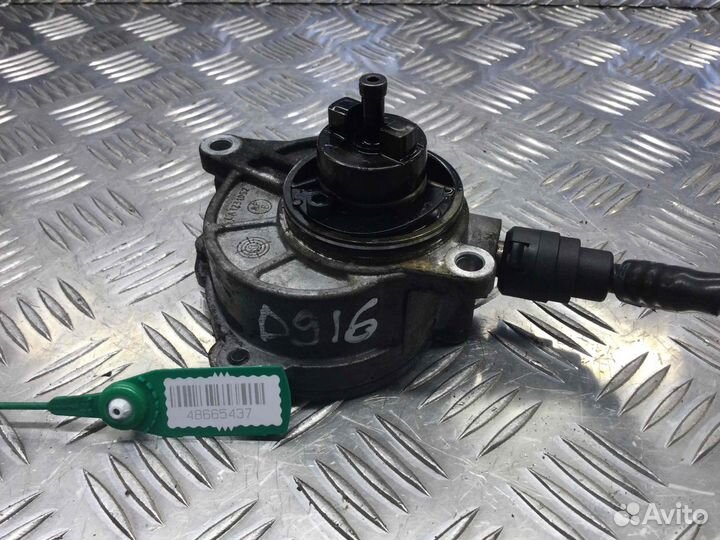 Насос вакуумный Mercedes C-klasse A6462300065; A64