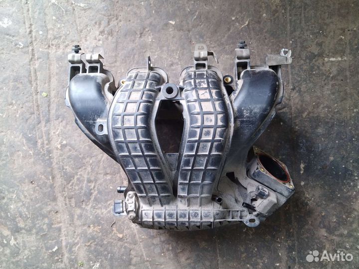 Впускной коллектор Mitsubishi 4b11