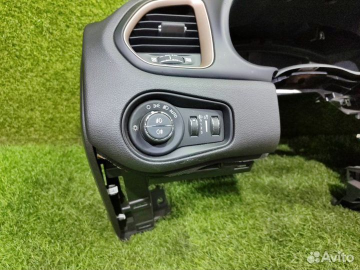 Торпедо Jeep Renegade BU ED6 2017