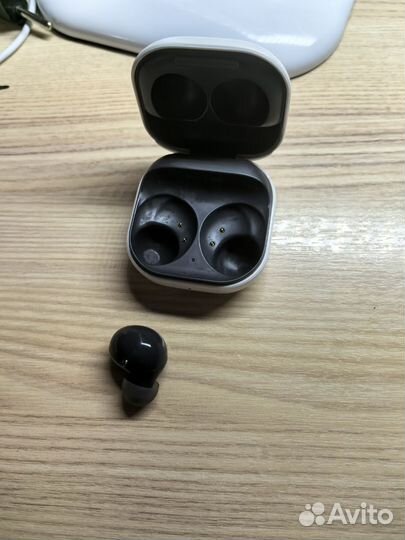 Samsung galaxy buds 2 по отдельности