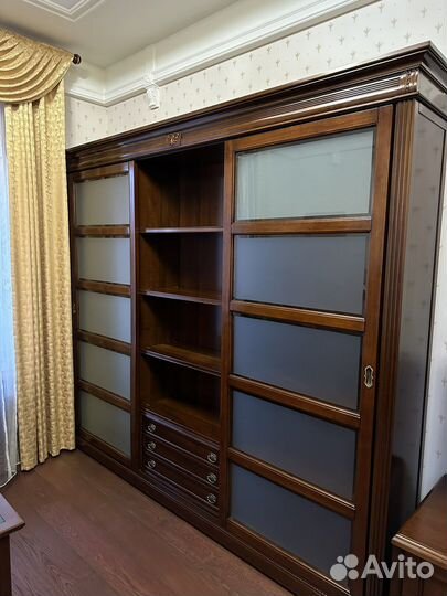 Мебель из массива для кабинета