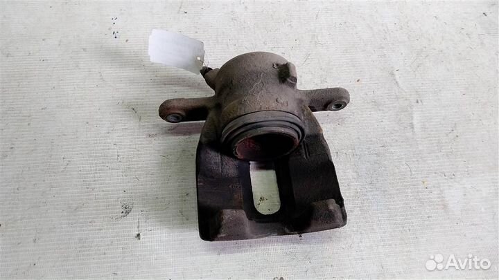 Суппорт передний левый Nissan Almera G15 12-18г