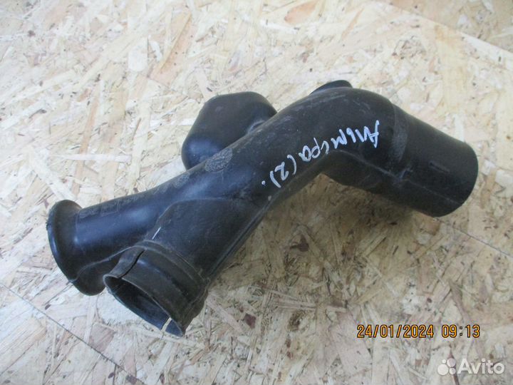 Патрубок воздушного фильтра Ниссан Альмера N16