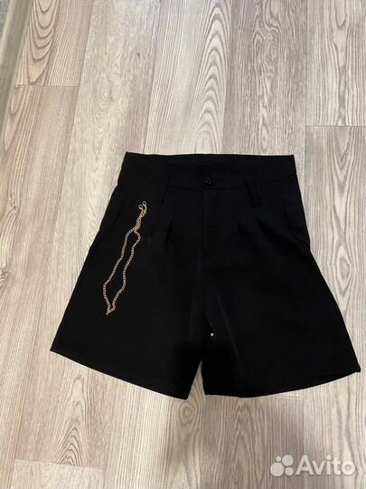 Шорты женские классические
