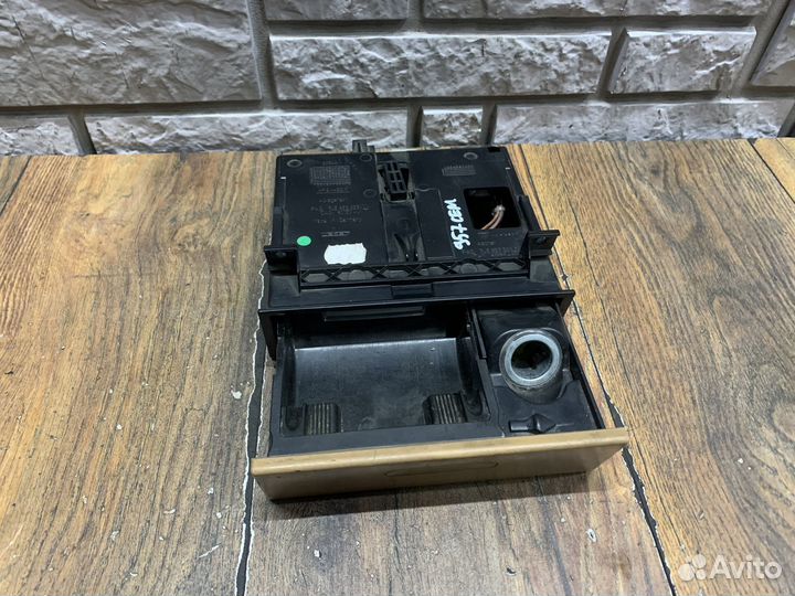 Porsche Cayenne 957 Пепельница передняя