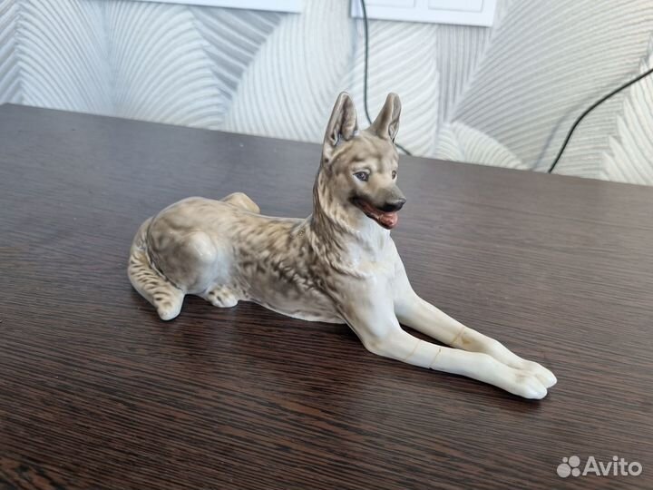 Статуэтка собака овчарка