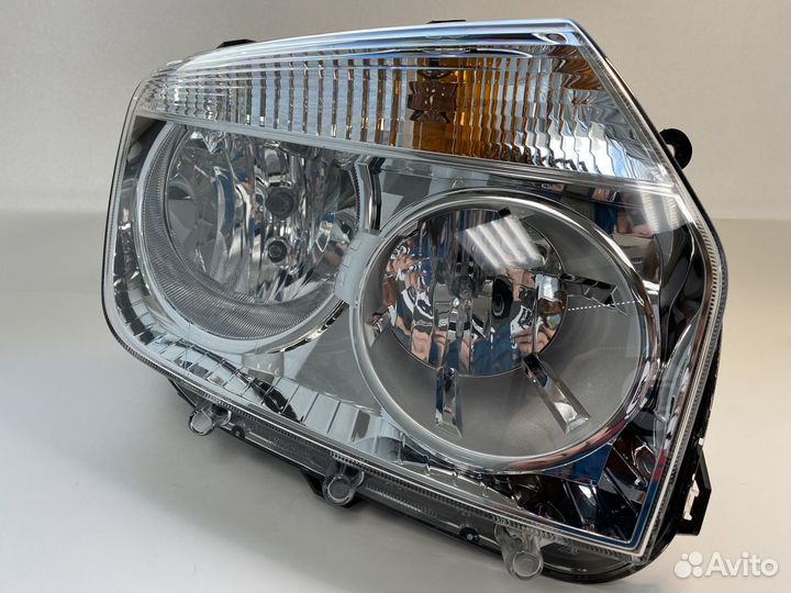 Новая Правая Фара Renault Duster 10-15 Оригинал