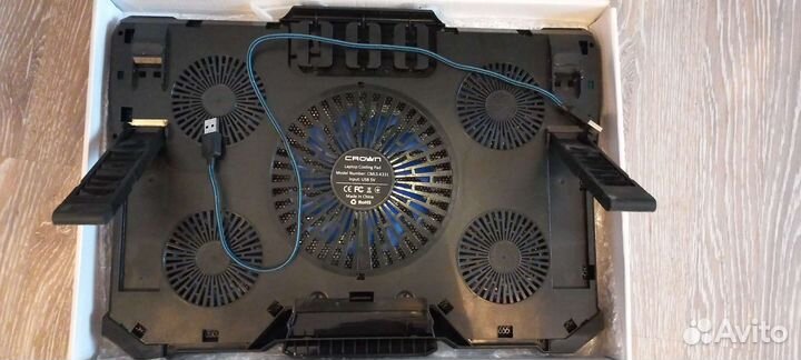 Подставка с охлаждением