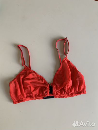 Одежда и аксессуары