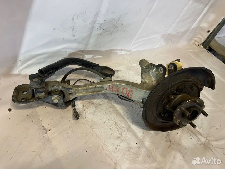 Кулак поворотный задний правый Subaru Legacy BP5