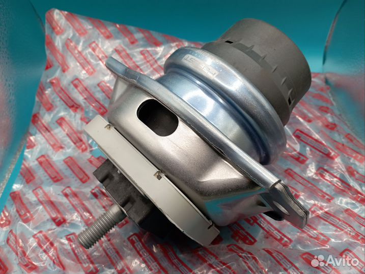 Подушка двигателя febest lrml319F