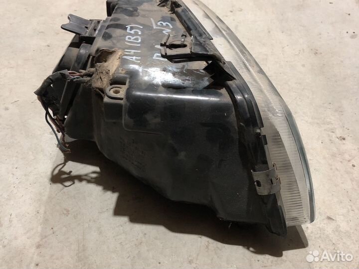 Фара левая Audi A4 B5